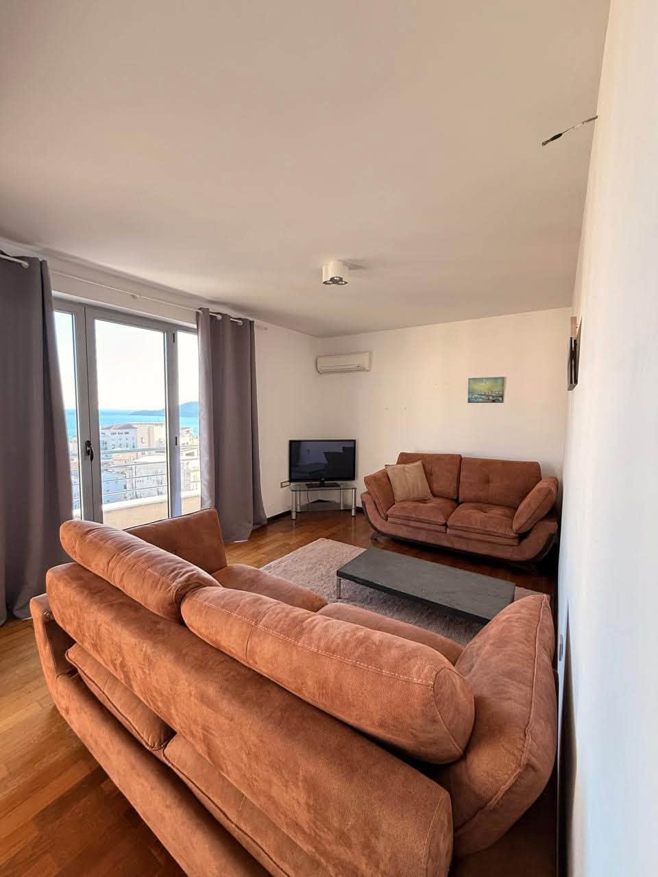 Bečići Penthouse 130 m² — Bedroom