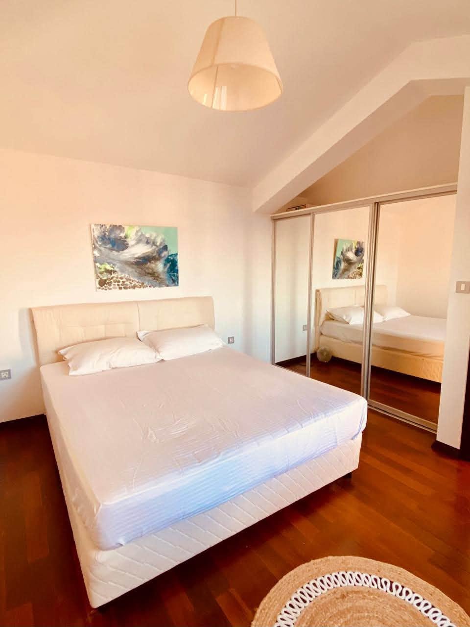 Bečići Penthouse 130 m² — Living space
