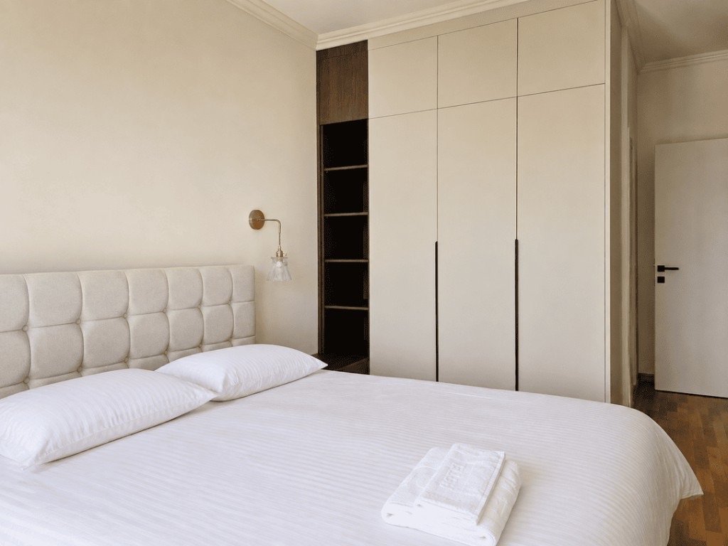 Townhouse A1 bedroom with built-in wardrobe