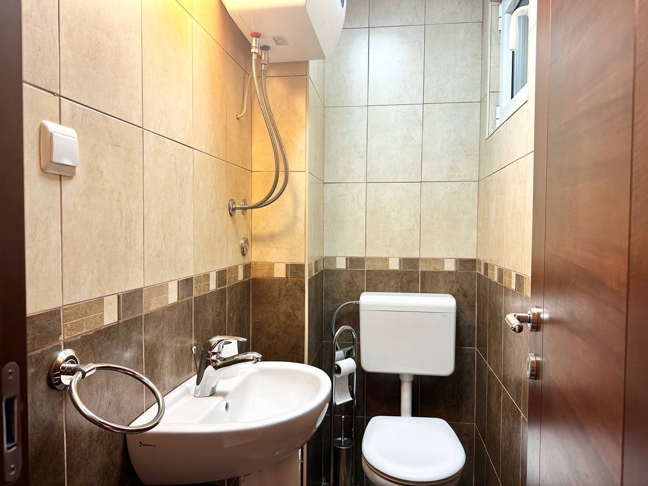 Podkošljun apartment second bathroom